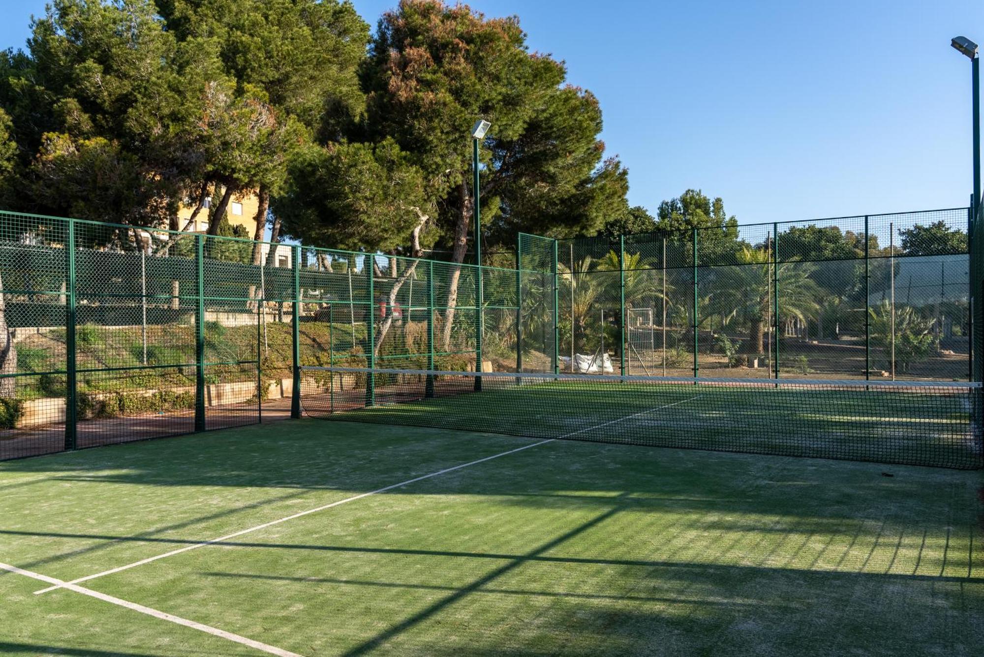 Costablanca Explore Hostel Sports & Events Ла-Марина Екстер'єр фото